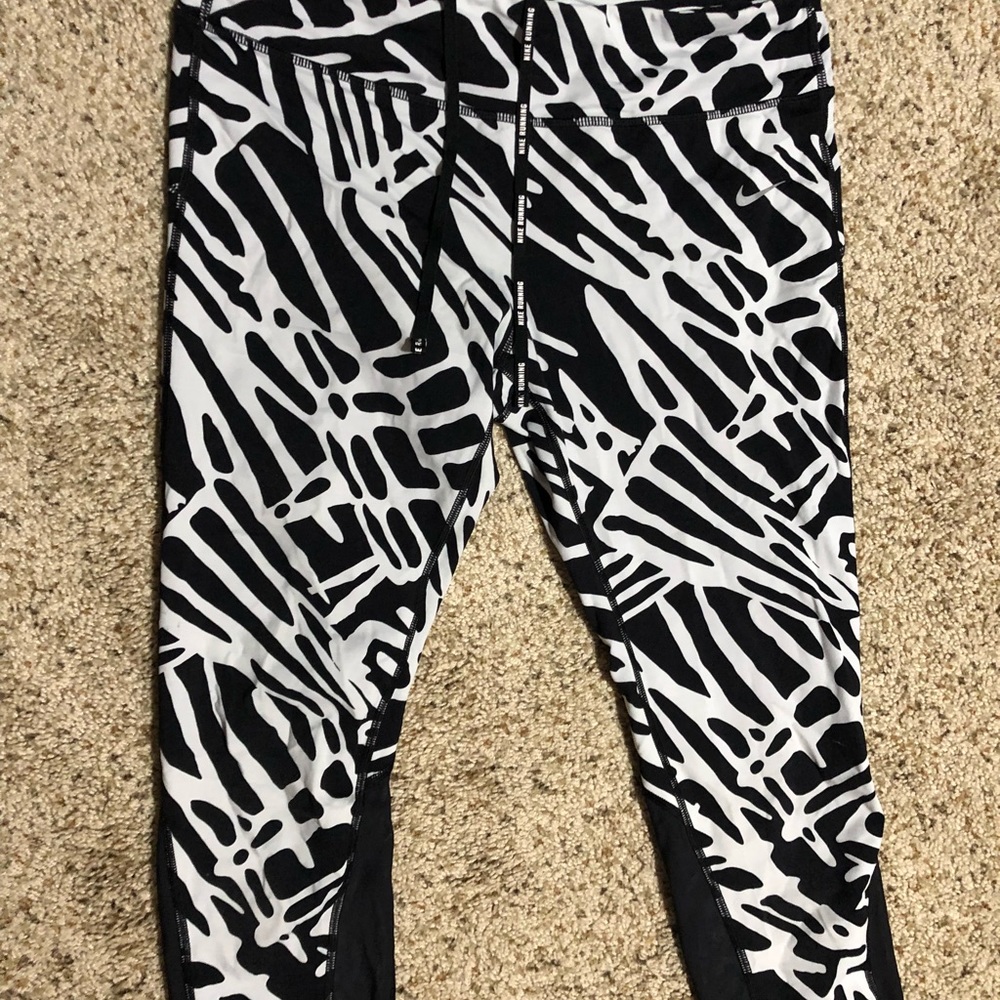 Nike Drifit crop leggings XL